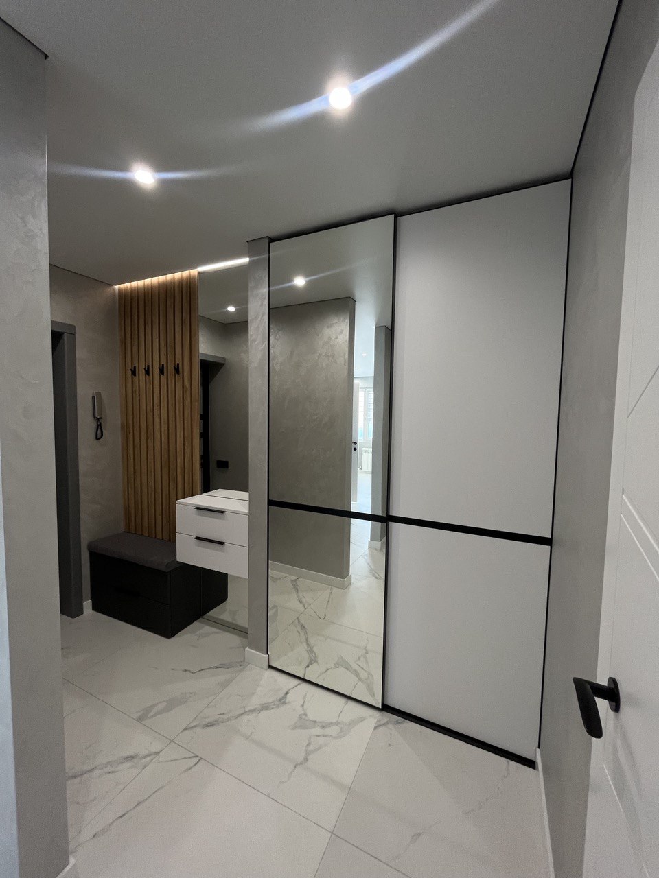 Прихожая 100